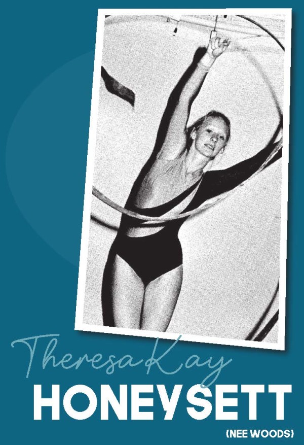 33 Theresa Kay Honeysett web